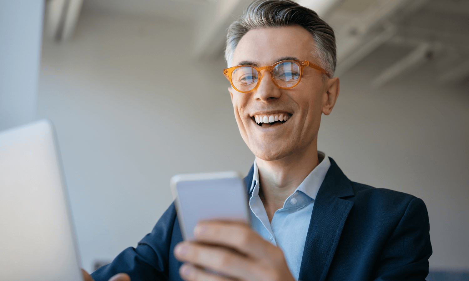 Man receiving recipient authenticated email