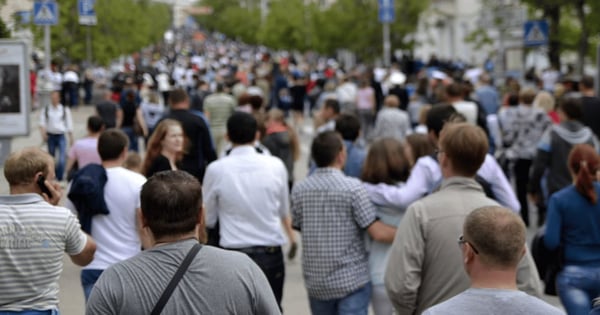 Crowd in the UK during recession