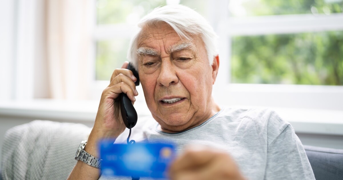man conned by fraudsters on phone with credit card company